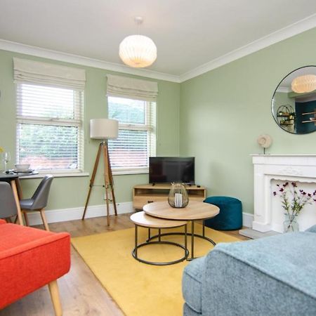 Cosy Lichfield Apartment Esterno foto