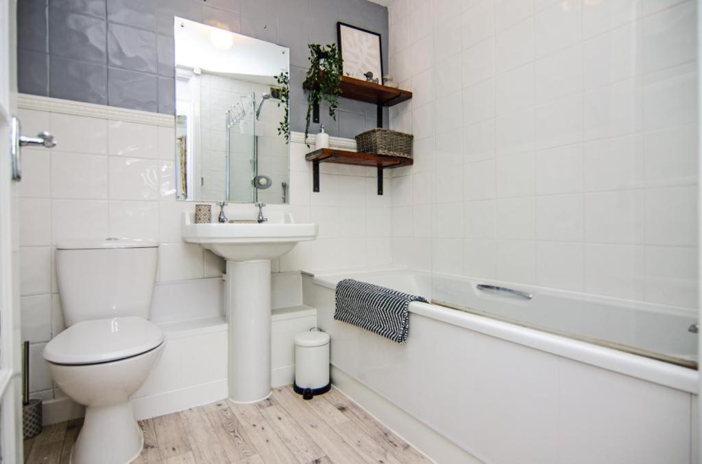 Cosy Lichfield Apartment Esterno foto