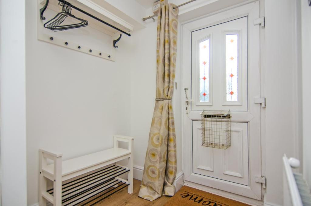 Cosy Lichfield Apartment Esterno foto